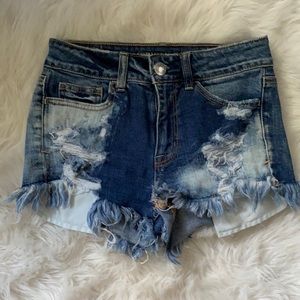 American eagle distress shorts